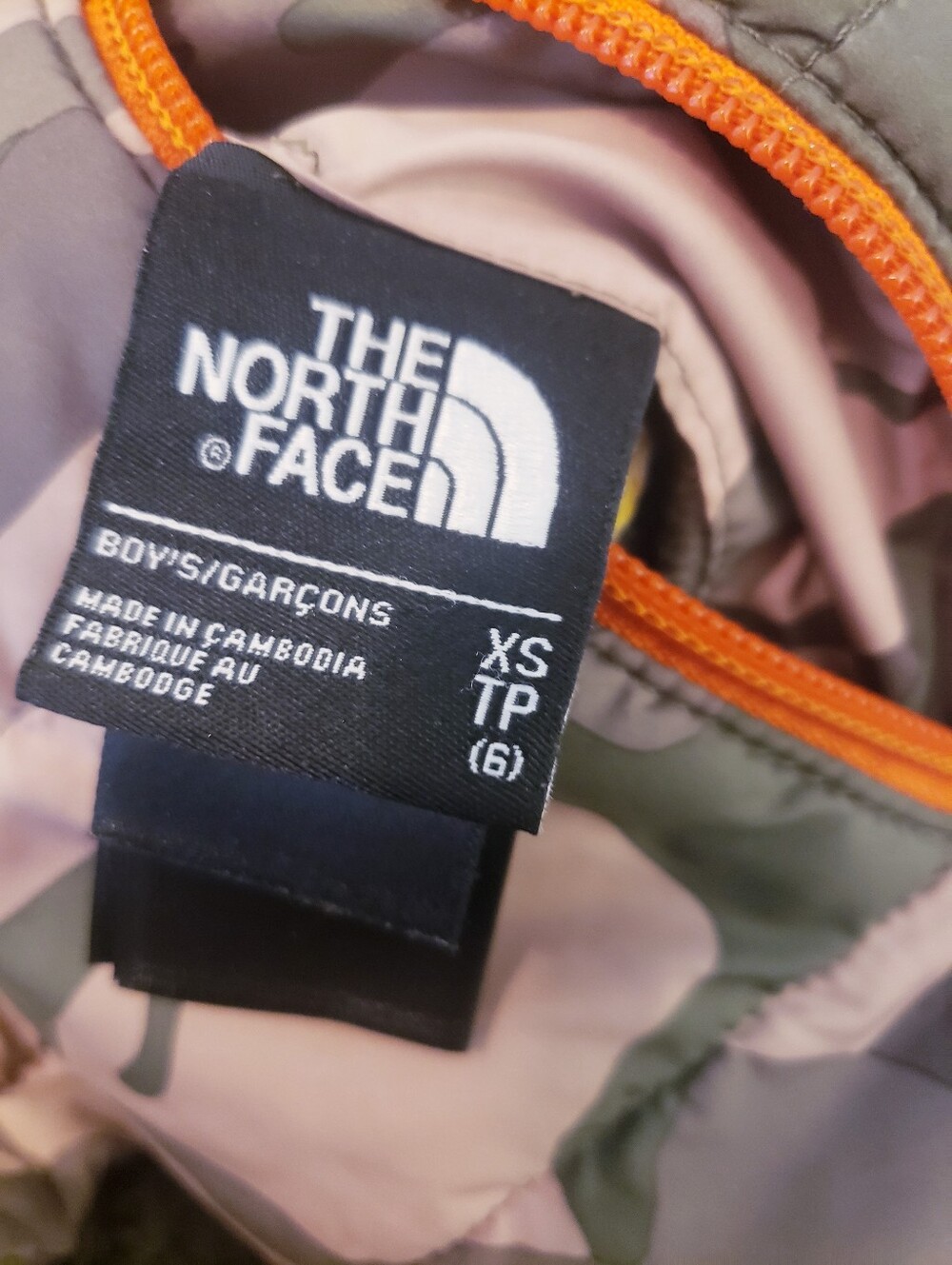 North Face Reversible Mount Chimbo Full-Zip Hooded Jacket - Picture 8 of 8